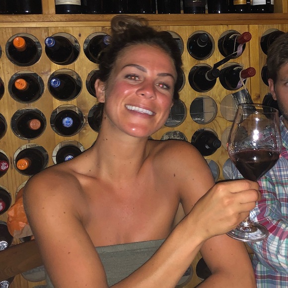 Meet your Posher, Mackenzie - Picture 1 of 1